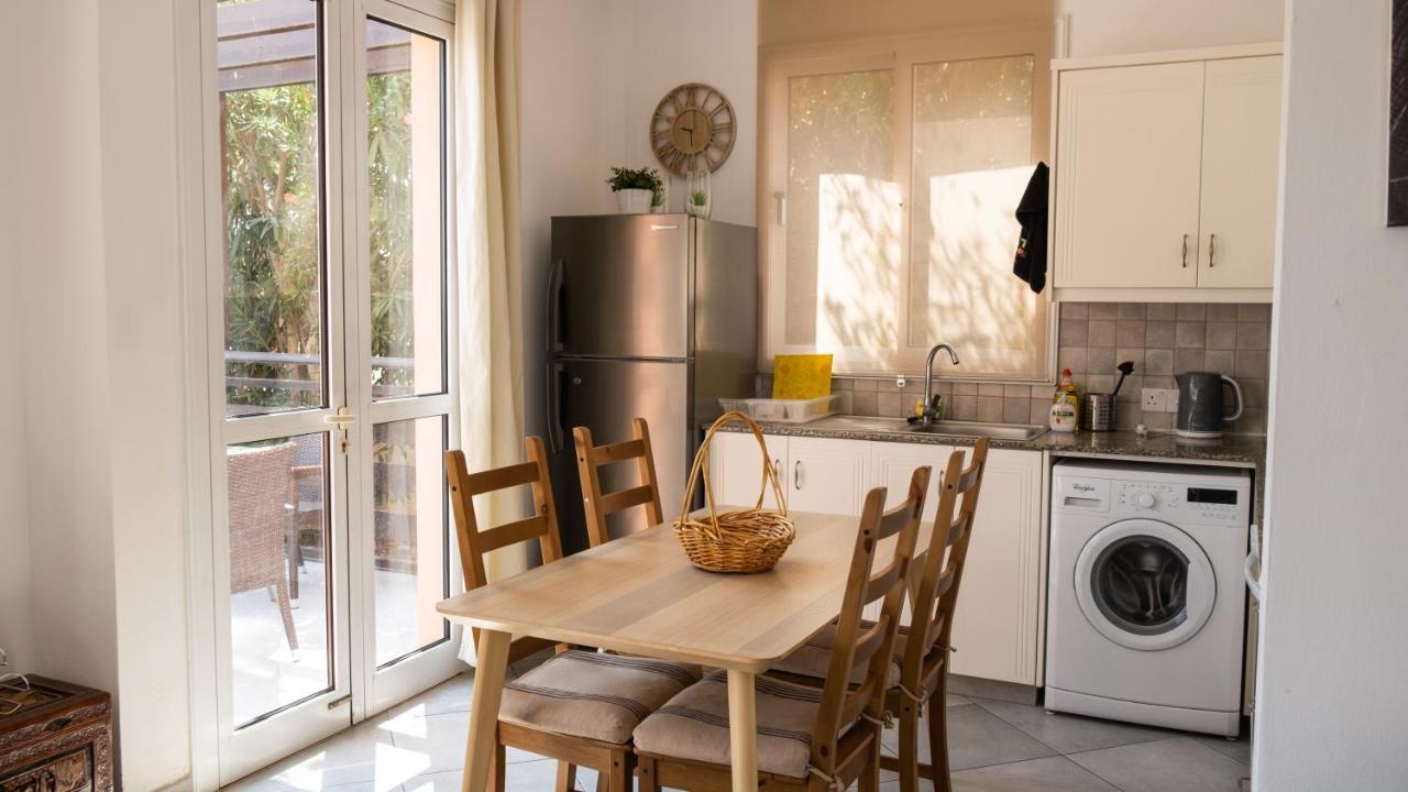 Villa Kiveli Ayia Napa Exteriör bild