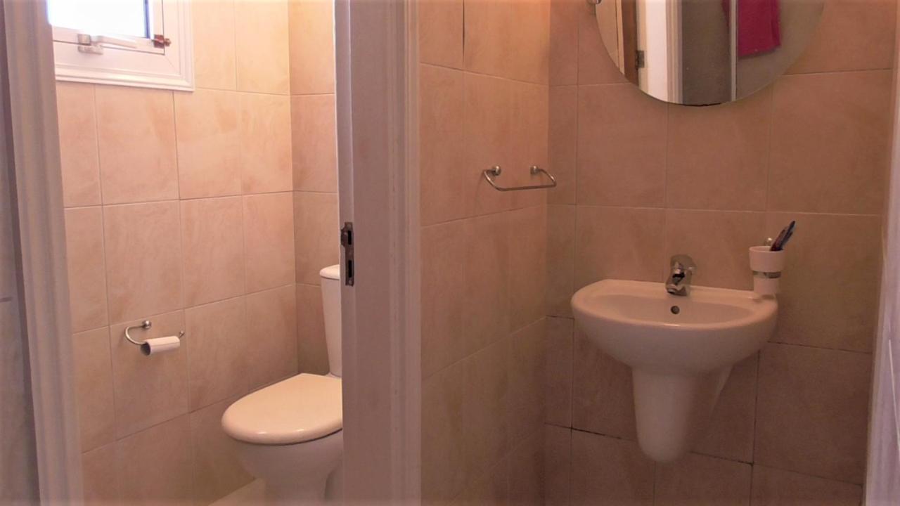 Villa Kiveli Ayia Napa Exteriör bild